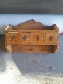 Mexican pine wall rack