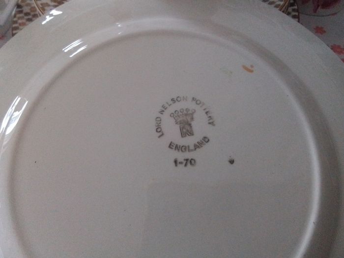 Lord Nelson Eighteen Piece Teaset