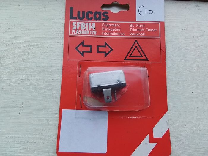 Lucas 12 Volt Flasher Unit.