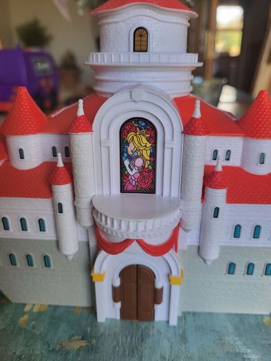 Super Mario Princess Peach Castle Playset