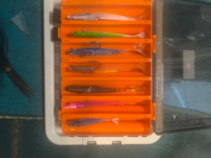 weighted paddle tail lures
