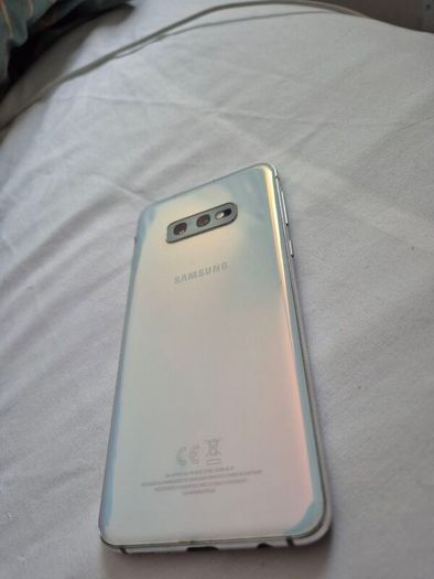 Samsung S10e