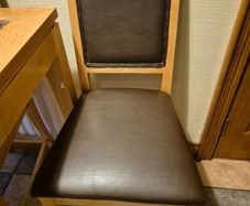 Table & chairs
