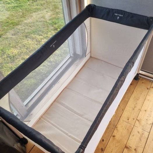 Travel cot Hauck Dream N Play