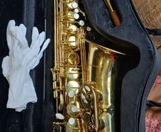 Almost NEW Alto Saxophone Thomann SAS-75