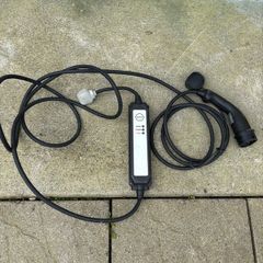 Nissan Leaf granny charger