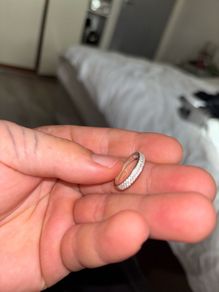 White gold 9 carat ring