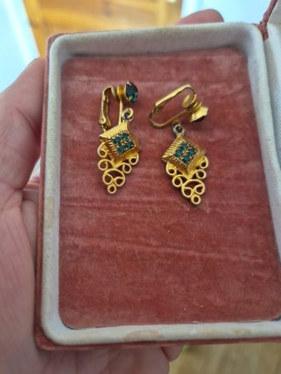 Vintage Golden Tone Earrings