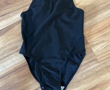 Girls black swimsuit age 6-7 excellent condition!!