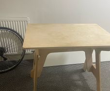 Collapsible desk
