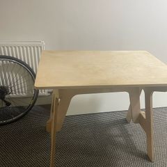 Collapsible desk