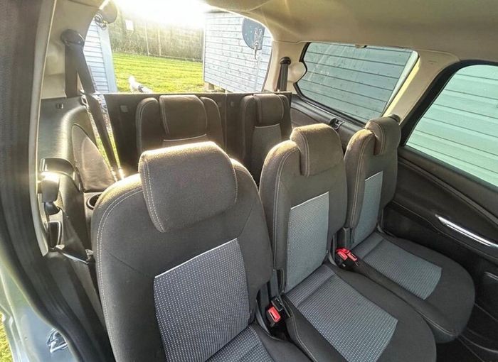 Ford Galaxy 2014