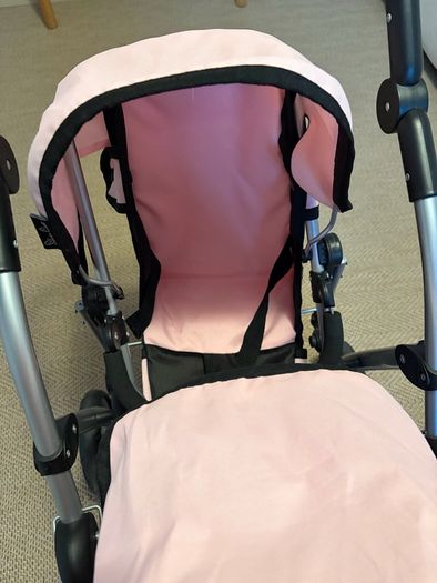 Silver cross dolls pram.