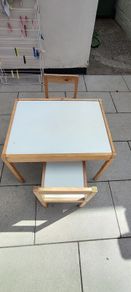 Kids table and chairs