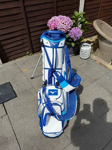 Mizuno Tour stand bag