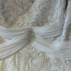 Forever Yours white wedding dress. Size 24UK