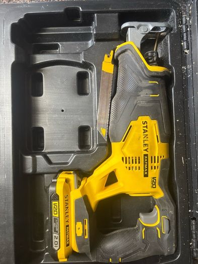 Sabre saw