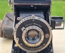 F.Deckel Munchen Germany Folding camera