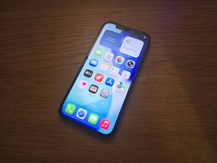iPhone 12