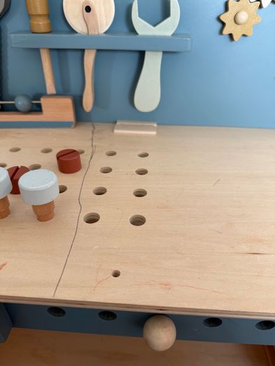 Kids work bench