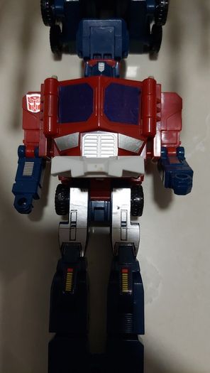 Transformer / toy / G1 OPTIMUS