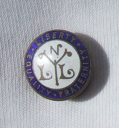 NLYL National League of Young Liberals (political) - membership badge for youth wing of the Liberal Party (1920's)