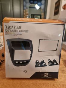 Toyota Aygo/Citroen C1/Peugeot 107 Double din fascia plate