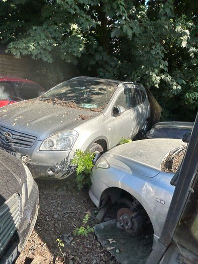 2010 Nissan qashqai for parts