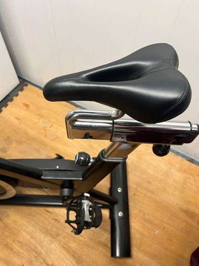 Hit Fitness G5 spin exercise bike