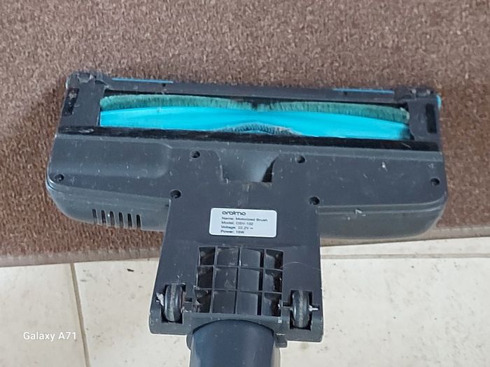 Oraimo Cordless Vacuum Cleaner with 2200mAh6 Rechargeable Battery, just vacuum & charger, no accessories