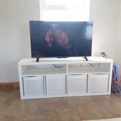 Tv unit