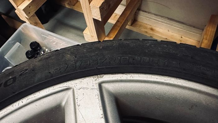 19" Mercedes AMG Alloy rims (genuine)
