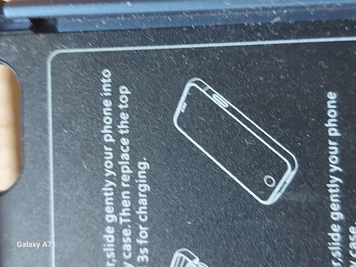 Apple Iphone SE, Space Grey, 32GB, with Battery Pack Case for Great protection, excellent condition