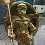 Heavy solid brass sailor with boat on back, 1979, D18 post 10e Image 7