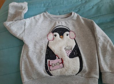 Girls penguin jumper 6-7 yr