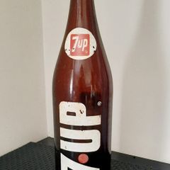 7-UP Bottle Fanta Bottle Vintage.