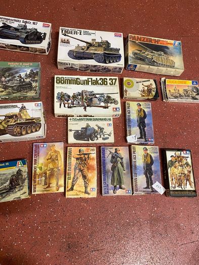 Huge lot of Vintage Model Trains | Boats and Tanks