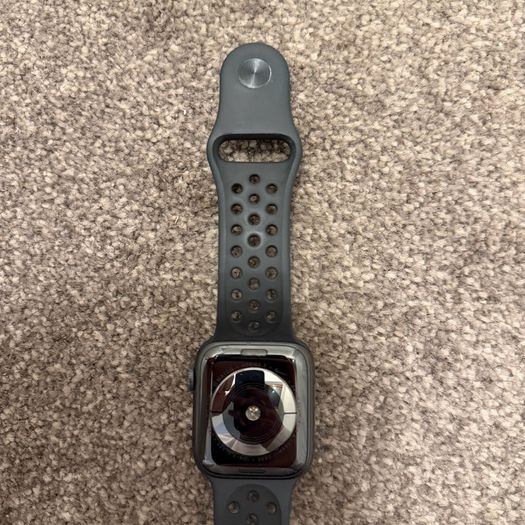 Apple Watch Series 5 Nike 44mm GPS Space Grey with Black Nike Sport Band