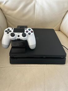 PlayStation 4 Slim 1 TB