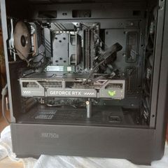rtx 5070 tuf, 32gb ram, r5 5600x