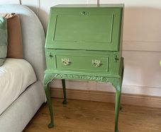 Vintage Bureau