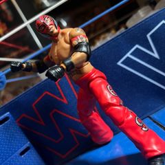 WWE Elite Royal Rumble Rey Mysterio