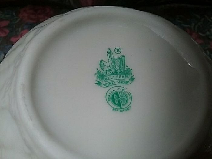 Beleek Swirl Pattern sugar bowl and milk jug