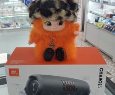 JBL Charge 5 speaker