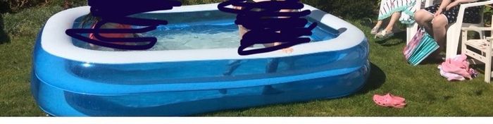 Large paddling pool