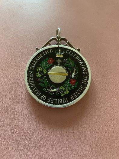 Silver Crown Coin Mount