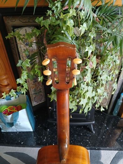 Vintage era Hondo Acoustic and bag