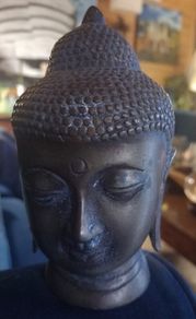 Buddha in bronze, 4 inches tall, antique, rare, D18 post 8e