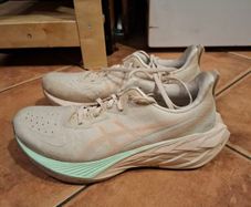 Asics Novablast 4 womens
