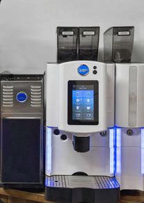 Commercial coffee machine